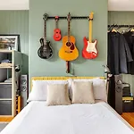 Two Bedroom Flat In Stoke Newington