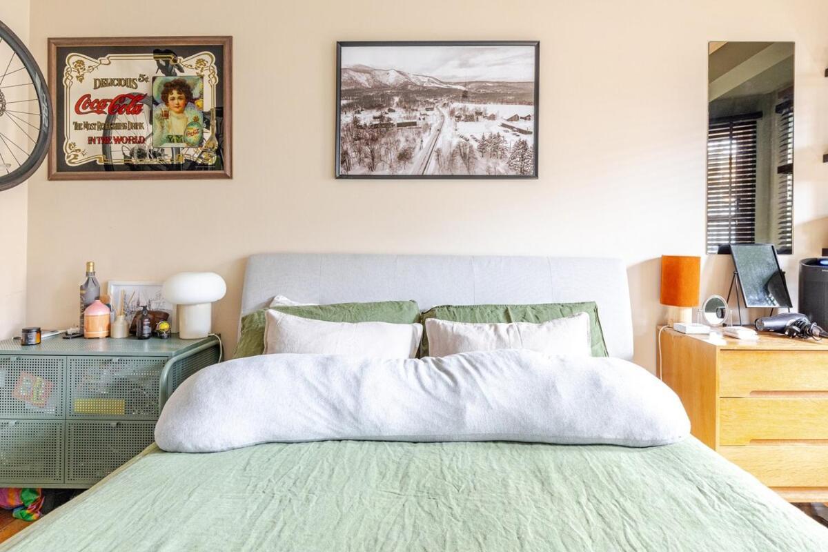 Two Bedroom Flat In Stoke Newington