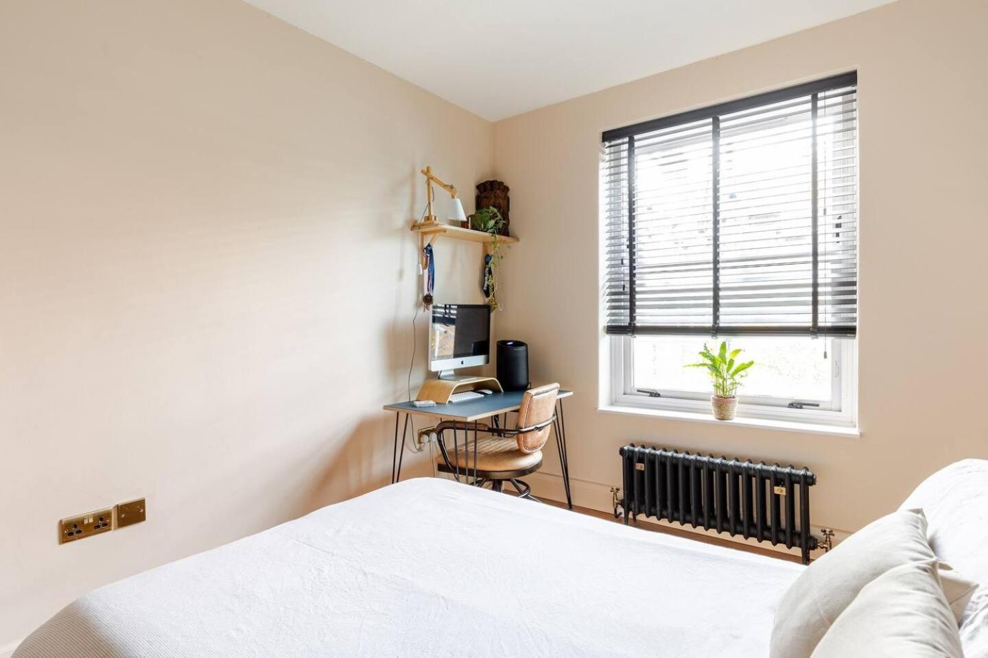 Appartamento Two Bedroom Flat In Stoke Newington